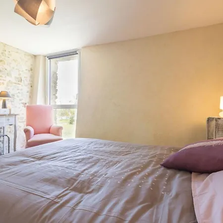 Дом отдыха Ecolabel Entre Angers Et Loire, Piscine Chauffee, Jardin Clos, Calme Et Charme Authentique - Fr-1-306-847 *